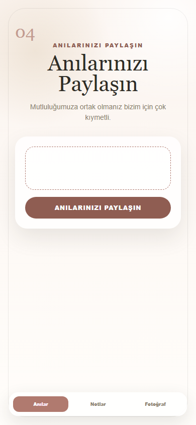 Dijital düğün davetiyesinin mobil fotoğraf yükleme bölümü